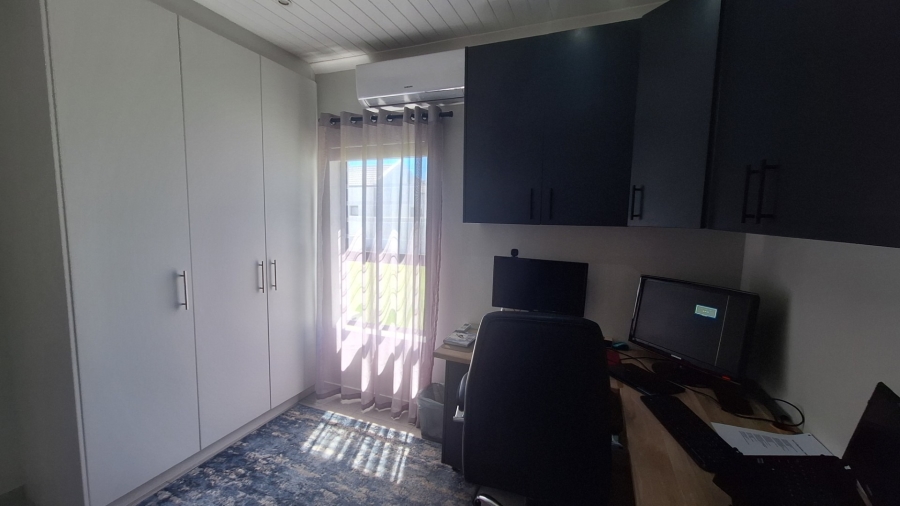 3 Bedroom Property for Sale in Atlantic Sands Private Estate Western Cape